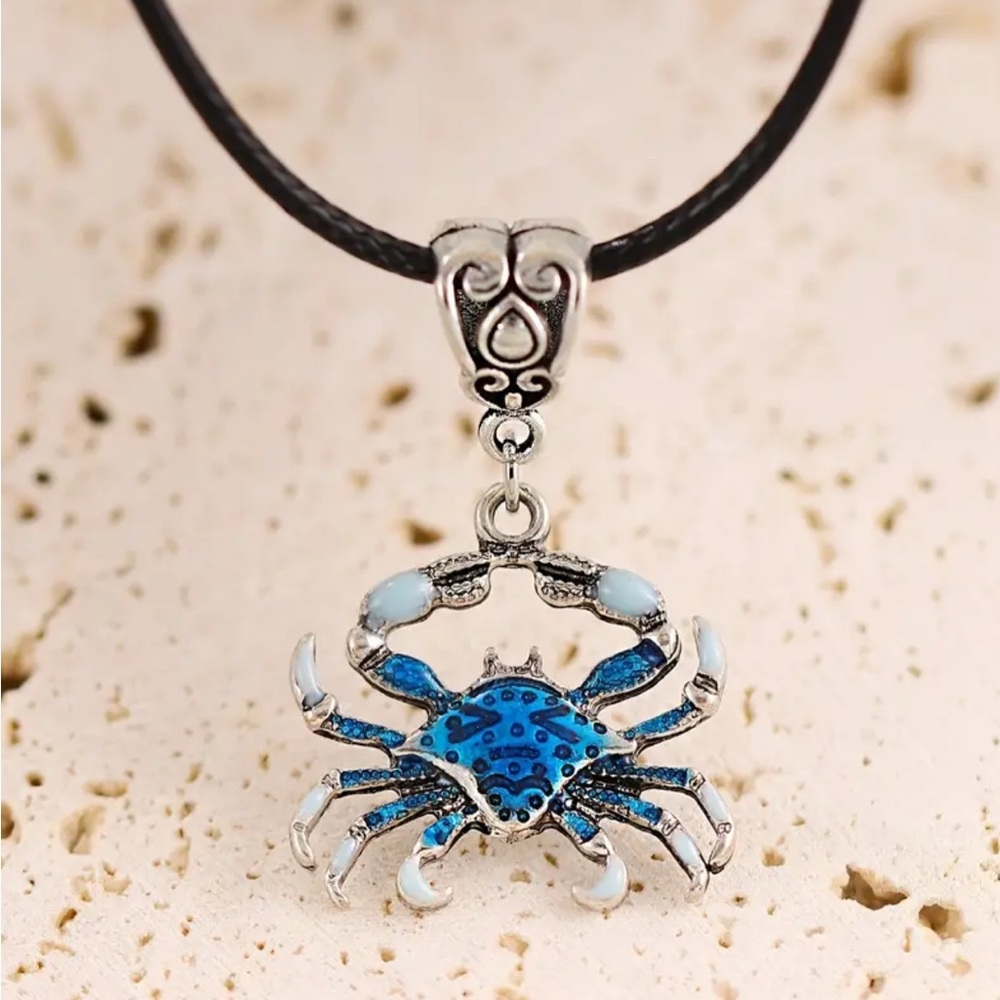 🌊 Blue Crab Pendant Necklace Coastal Beach Cord Necklace Ocean Jewelry NEW NWT